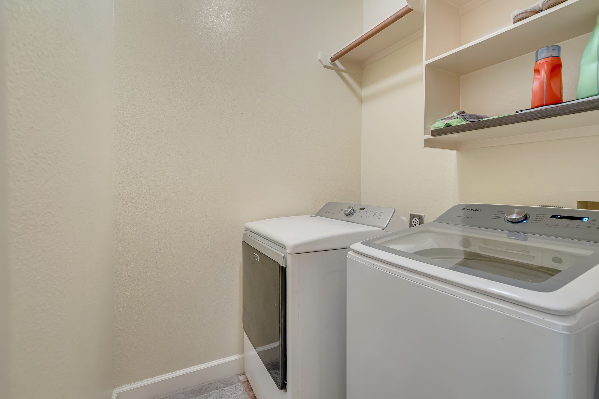 4810 Plum Forest Road Houston, TX 77084 - Photo 24 of 29 a utility room with dryer and washer