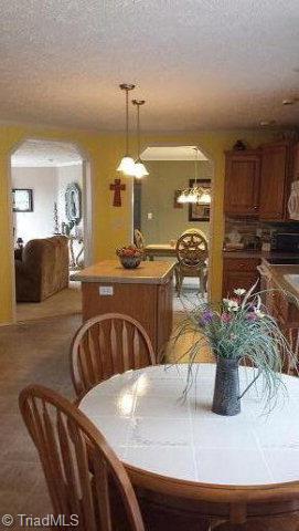 2335 Boiling Springs Road Purlear, NC 28665 - Photo 4 of 15 Breakfast Nook