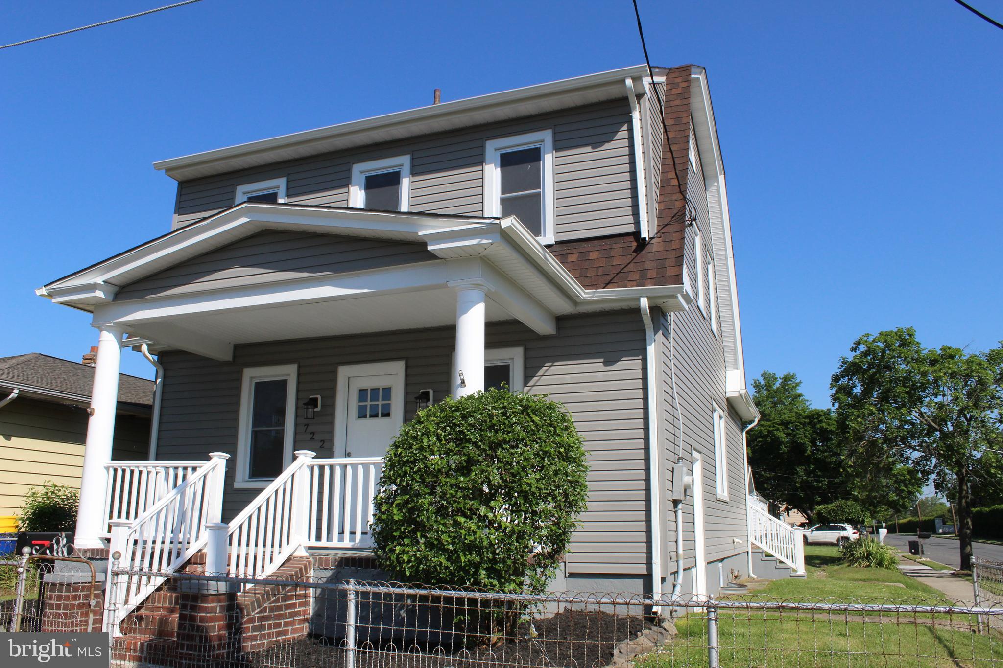 722 East Howell St