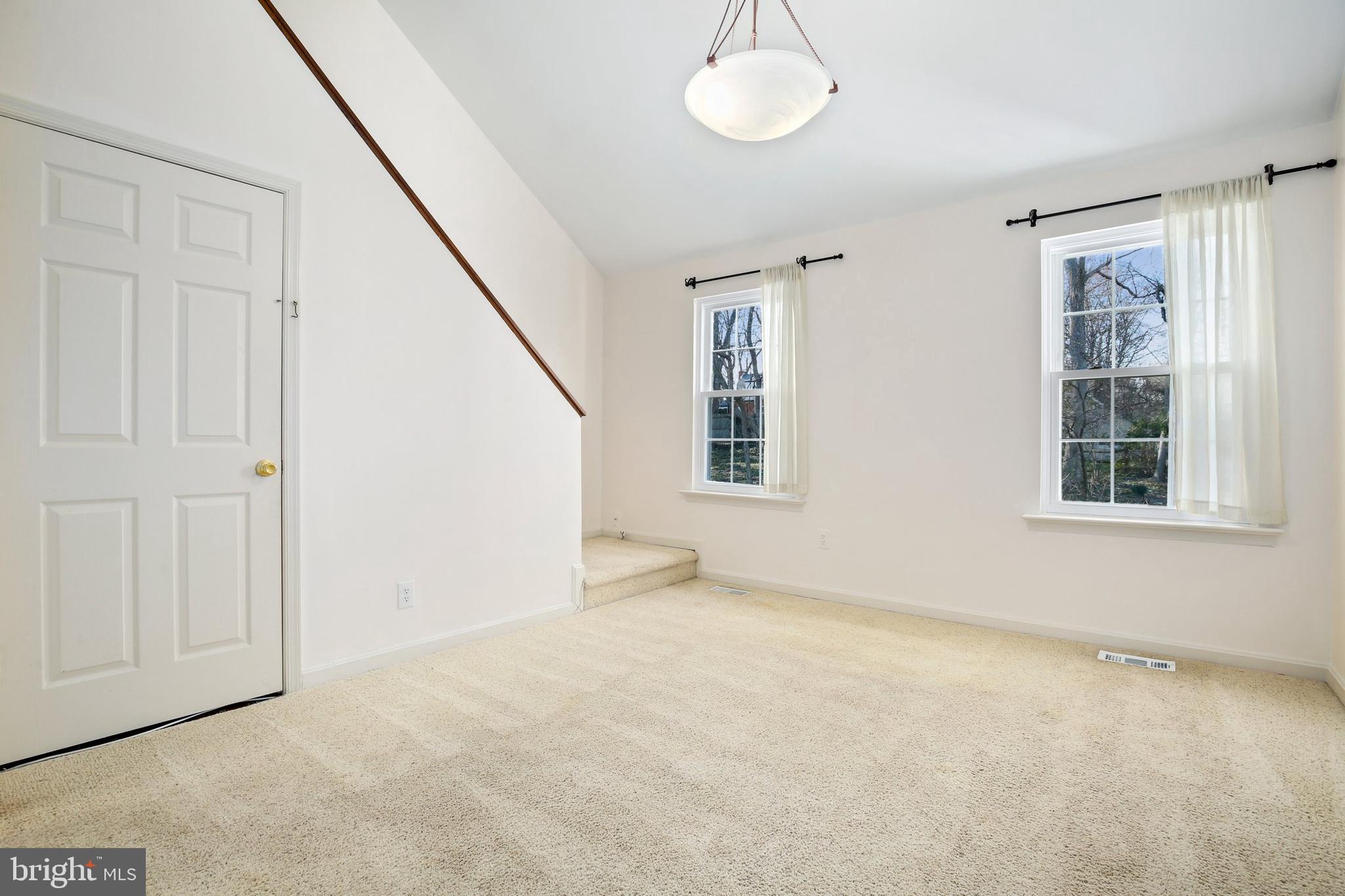 2025 Lyttonsville Road Silver Spring, MD 20910 - Photo 23 of 40