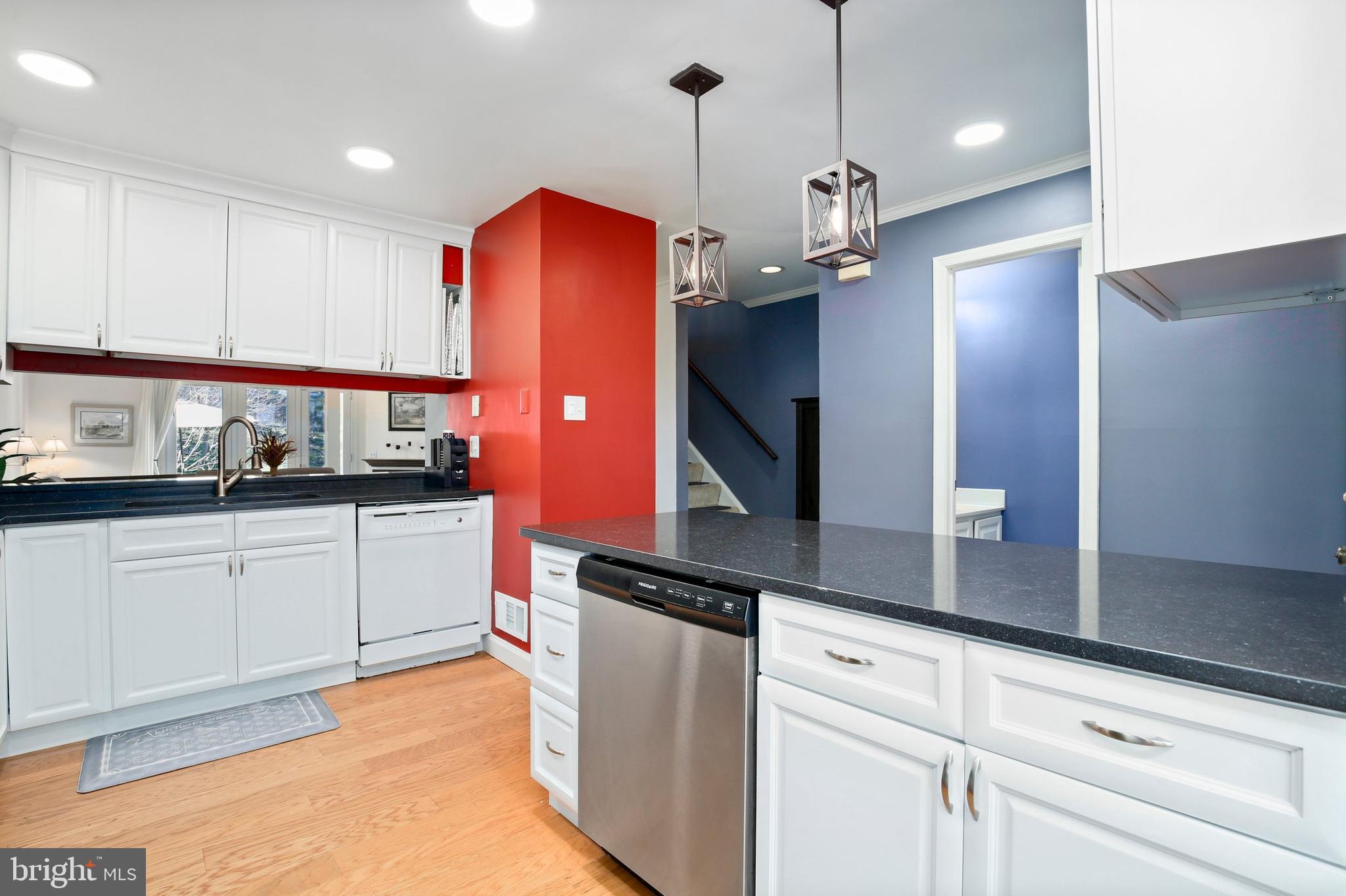 2025 Lyttonsville Road Silver Spring, MD 20910 - Photo 4 of 40
