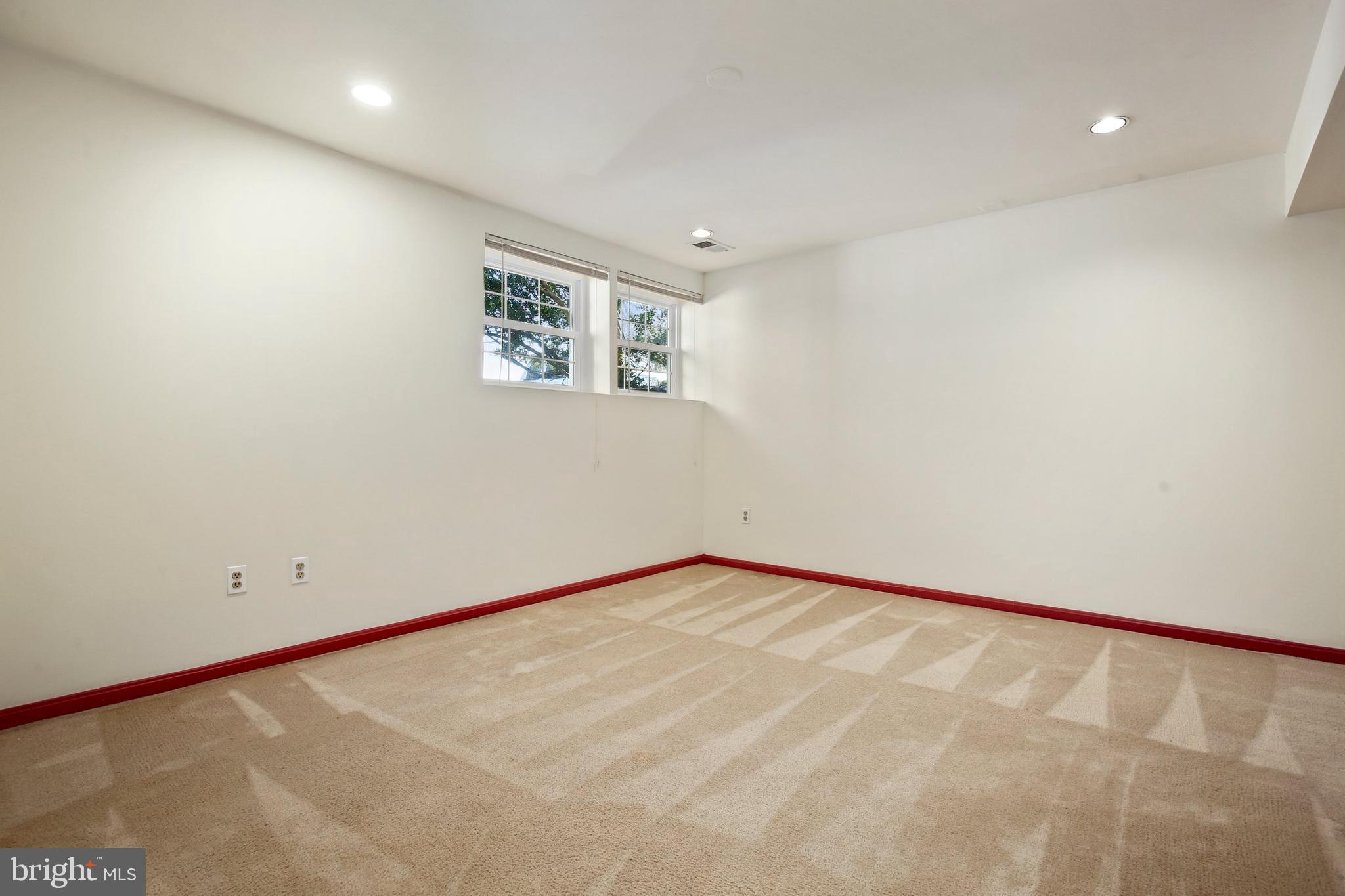 2025 Lyttonsville Road Silver Spring, MD 20910 - Photo 34 of 40
