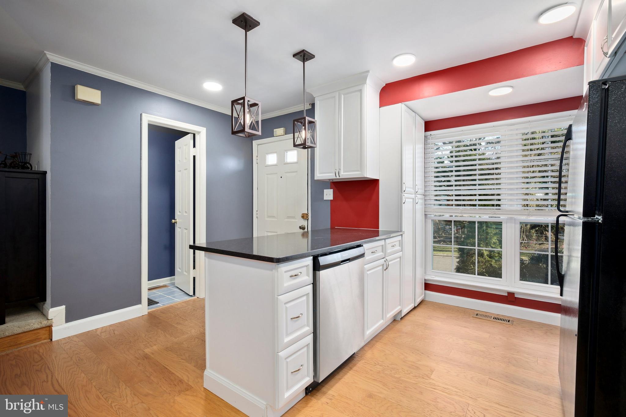 2025 Lyttonsville Road Silver Spring, MD 20910 - Photo 7 of 40