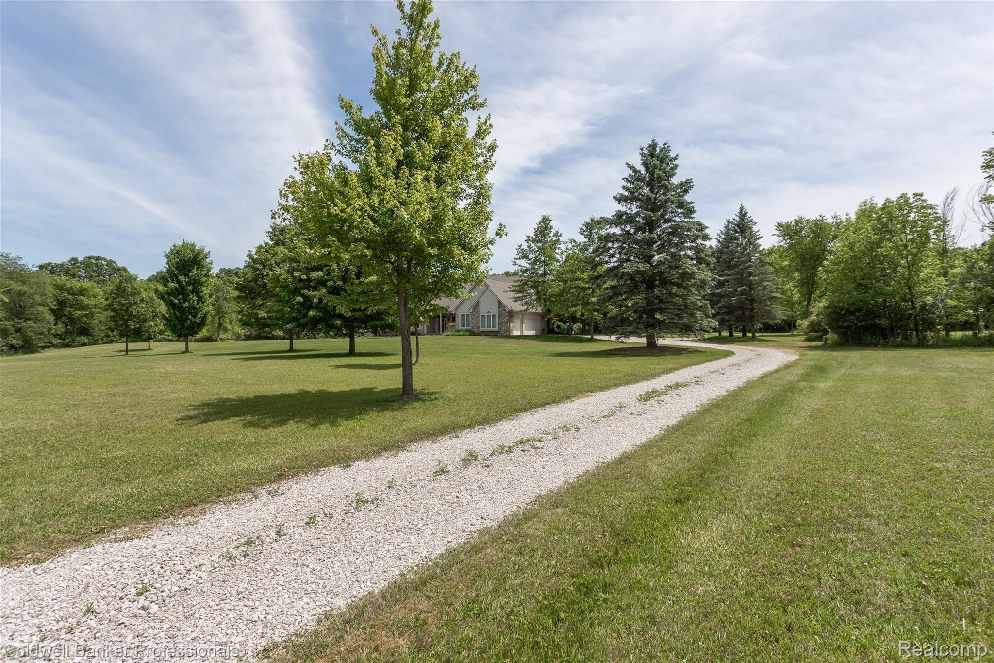 3150 Six Mile Road South Lyon, MI 48178 - Photo 46 of 55 244A1640.jpg