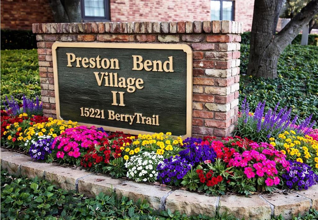 15221 Berry Trail, Unit 405 Dallas, TX 75248 - Photo 2 of 16 View of community sign