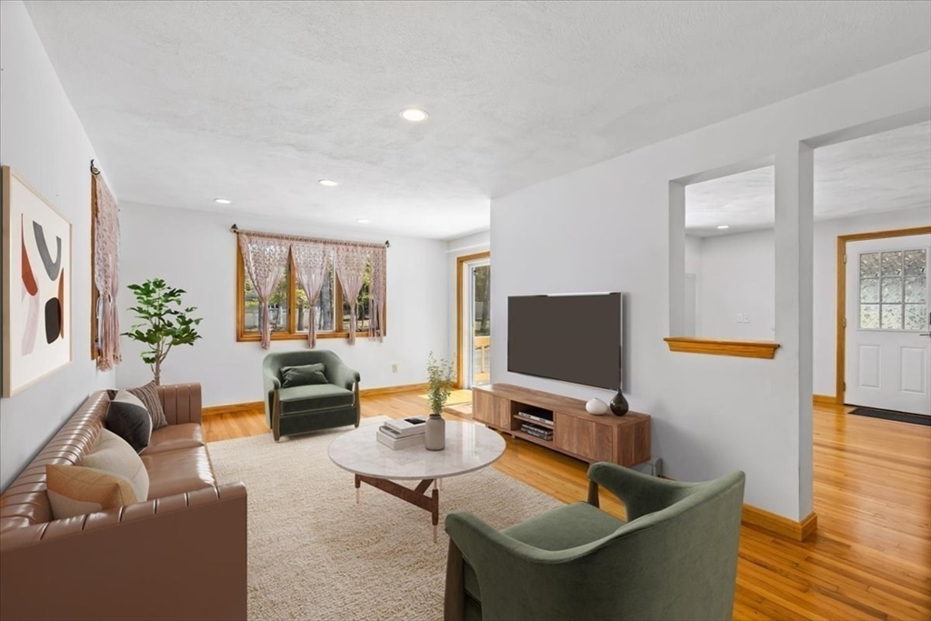 20 Bullard Street Sharon, MA 02067 - Photo 4 of 27