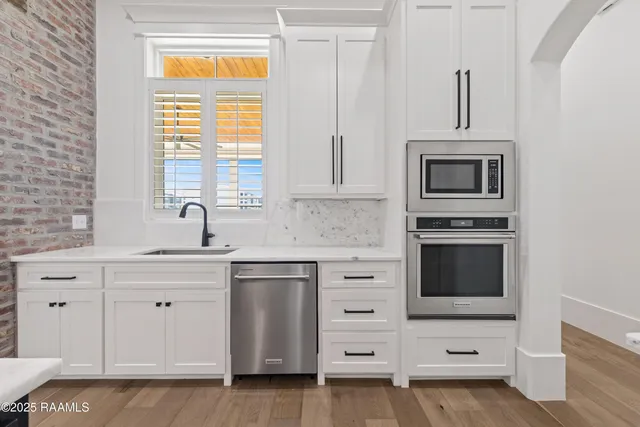 $873,000 | 124 Breakers Way, Scott, LA 70583