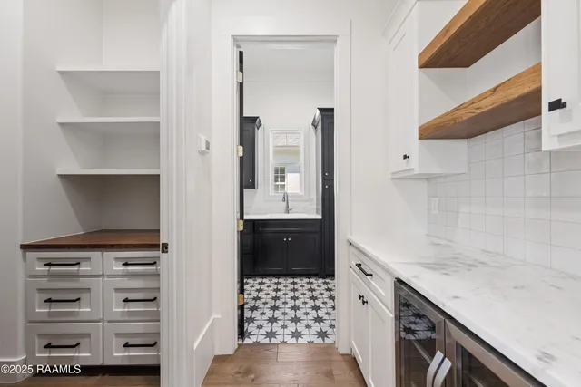 $873,000 | 124 Breakers Way, Scott, LA 70583