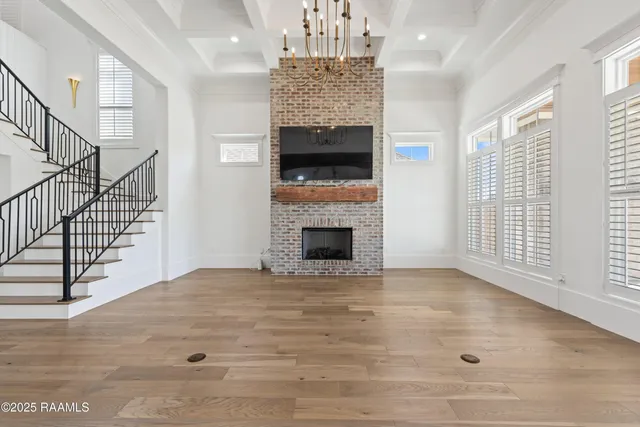 $873,000 | 124 Breakers Way, Scott, LA 70583