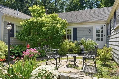 $1,350,000 | 485 Main Street, Hingham, MA 02043