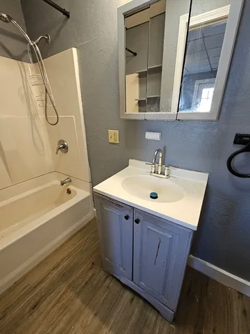 $2,000 | 7 Barnes Street, Unit 1, Webster, MA 01570