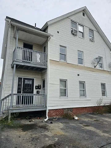 $2,000 | 7 Barnes Street, Unit 1, Webster, MA 01570