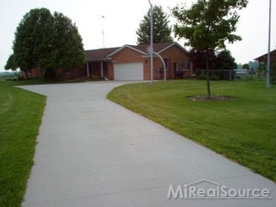 5580 Marsh Road East China, MI 48054 - Photo 1 of 27 front driveway