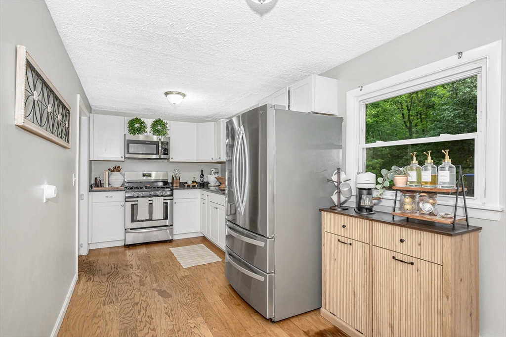 454 Middlesex Turnpike Billerica, MA 01821 - Photo 6 of 28