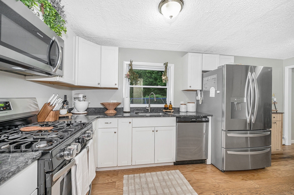 454 Middlesex Turnpike Billerica, MA 01821 - Photo 9 of 28