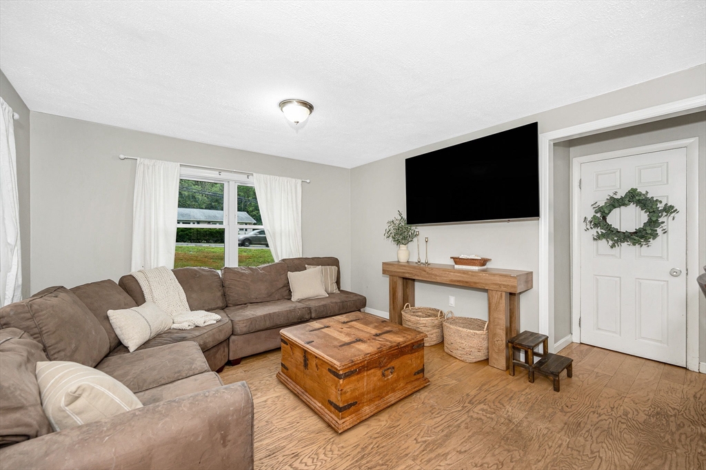 454 Middlesex Turnpike Billerica, MA 01821 - Photo 10 of 28