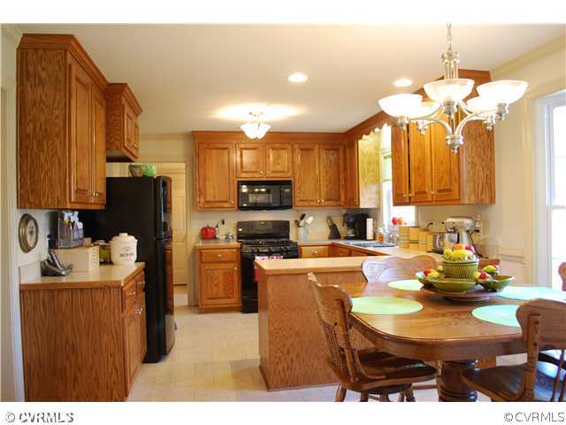 1436 Mill Quarter Road Powhatan, VA 23139 - Photo 6 of 12 Kitchen