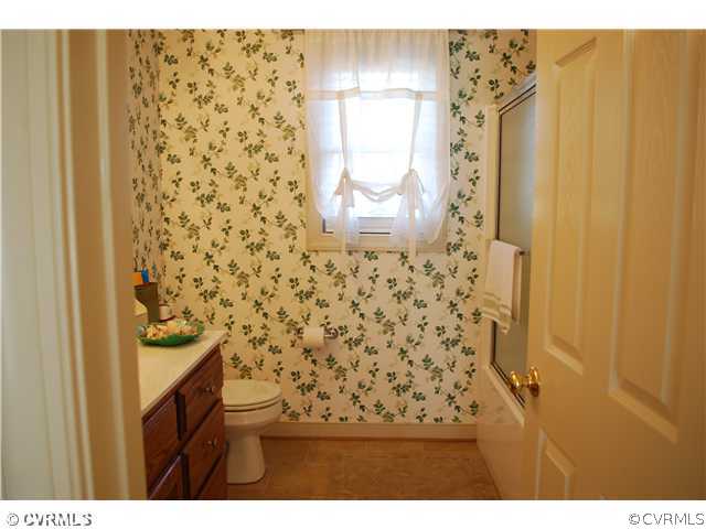 1436 Mill Quarter Road Powhatan, VA 23139 - Photo 8 of 12 Other - Hall bathroom