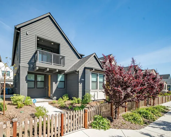 $740,000 | 1586 Waterside Lane, Rohnert Park, CA 94928