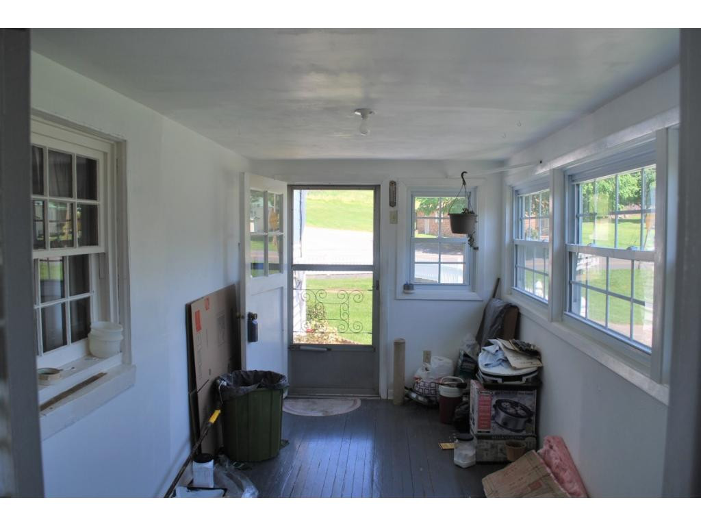 572 East Carters Valley Road Gate City, VA 24251 - Photo 11 of 14 Photo 11