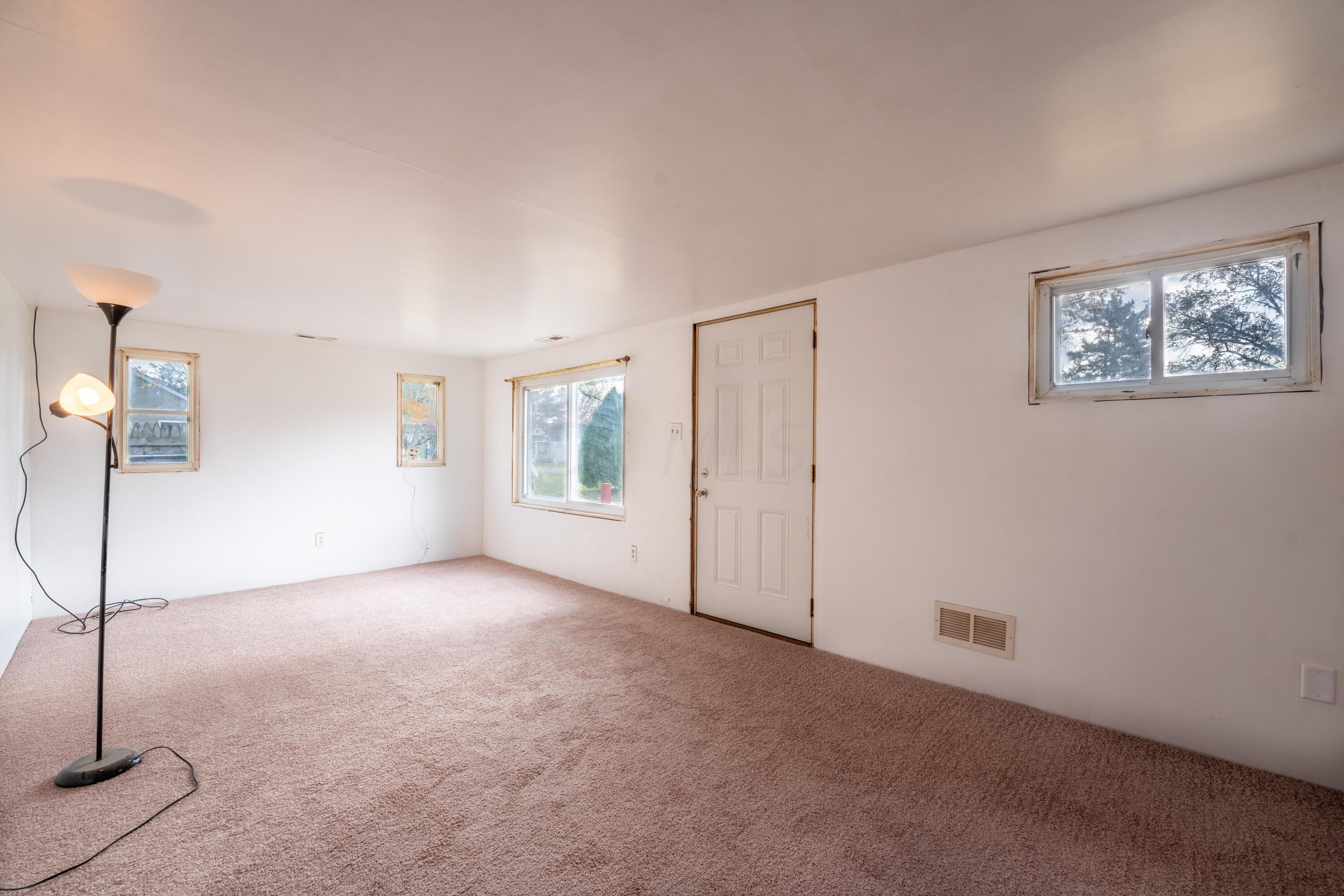 1878 Lehner Road Columbus, OH 43224 - Photo 8 of 9 1878 Lehner Road Interior 2