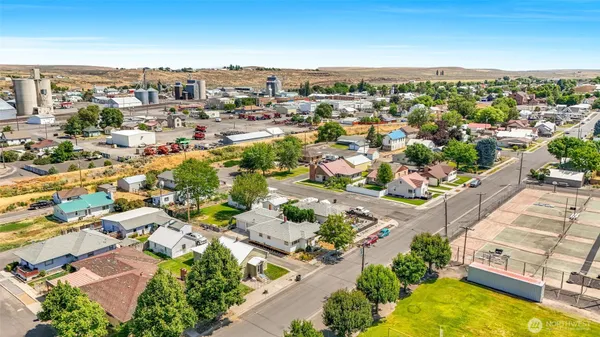 $184,999 | 306 West 4th Avenue, Odessa, WA 99159