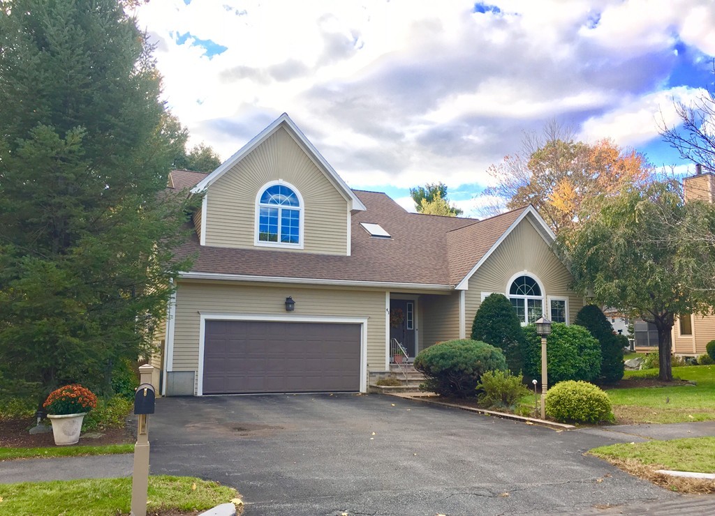 41 Andrews Road Wakefield, MA 01880 - Photo 1 of 30 Gallery Image 1