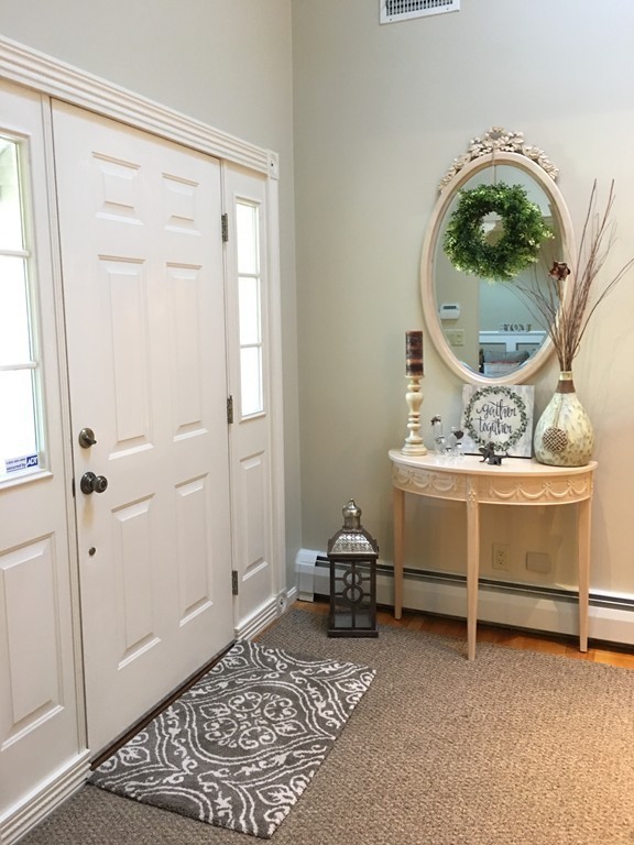 41 Andrews Road Wakefield, MA 01880 - Photo 4 of 30 Gallery Image 4