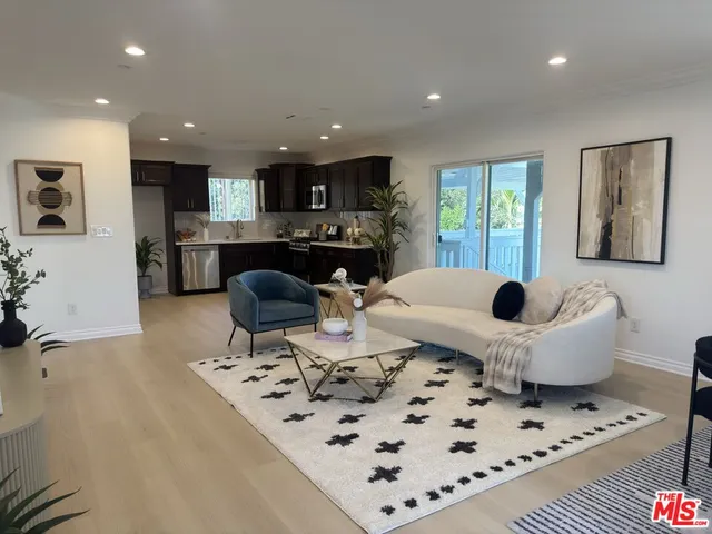 $3,850 | 3917 Dwiggins Street, Los Angeles, CA 90063