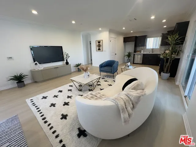 $3,850 | 3917 Dwiggins Street, Los Angeles, CA 90063