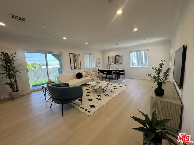 $3,850 | 3917 Dwiggins Street, Los Angeles, CA 90063