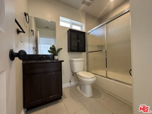 $3,850 | 3917 Dwiggins Street, Los Angeles, CA 90063
