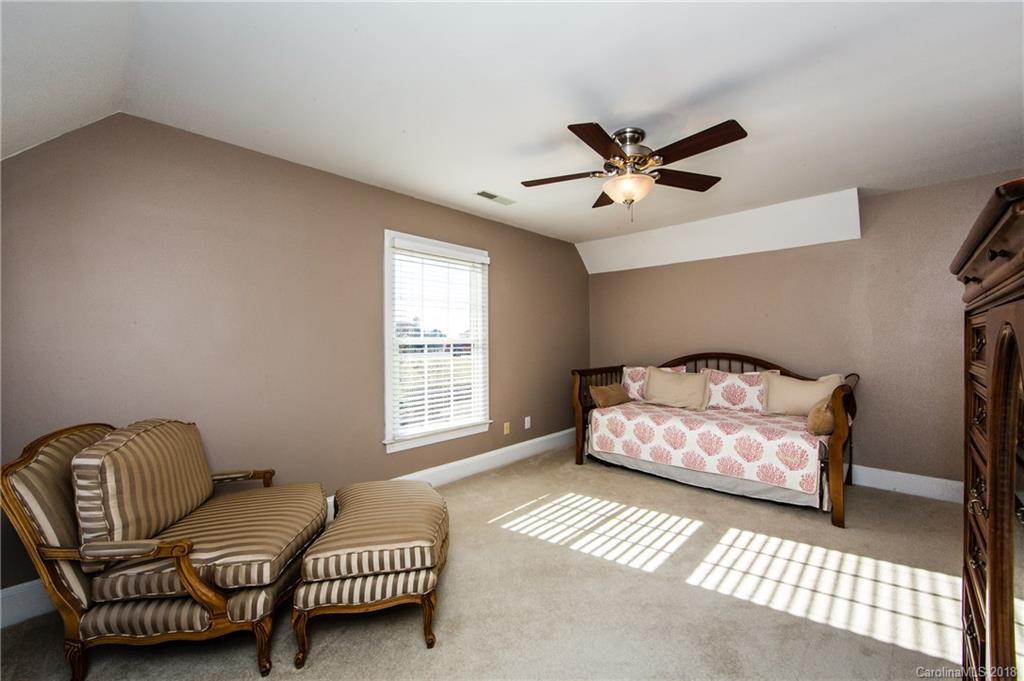16105 Woolwine Road Charlotte, NC 28278 - Photo 16 of 24 Gallery Image 16