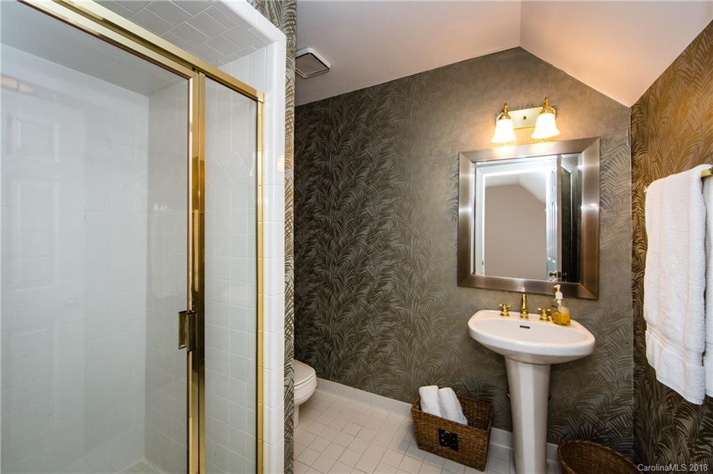 16105 Woolwine Road Charlotte, NC 28278 - Photo 17 of 24 Gallery Image 17