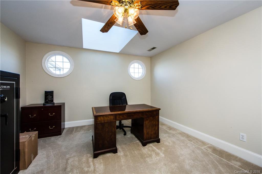 16105 Woolwine Road Charlotte, NC 28278 - Photo 18 of 24 Gallery Image 18