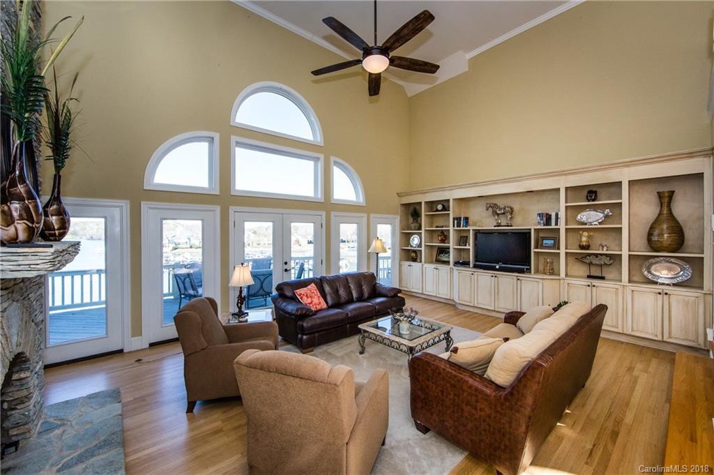 16105 Woolwine Road Charlotte, NC 28278 - Photo 6 of 24 Gallery Image 6