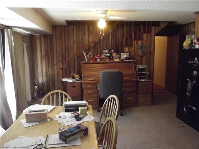 896 Solomon Road Pulaski, TN 38478 - Photo 9 of 20 a table and chairs in a room