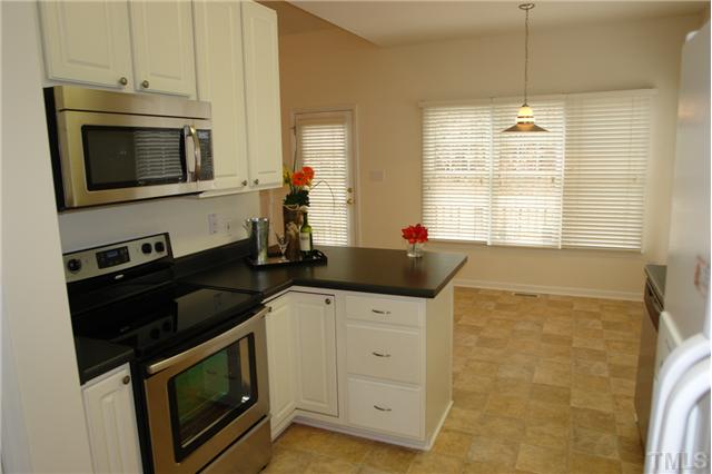 7405 Peddler Place Raleigh, NC 27615 - Photo 3 of 12