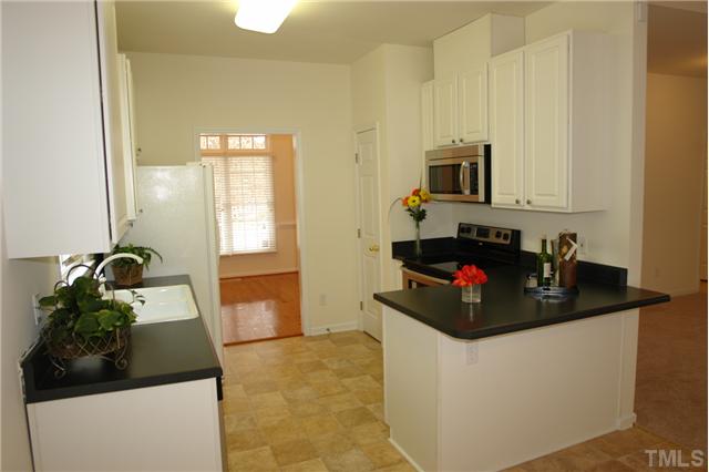7405 Peddler Place Raleigh, NC 27615 - Photo 4 of 12