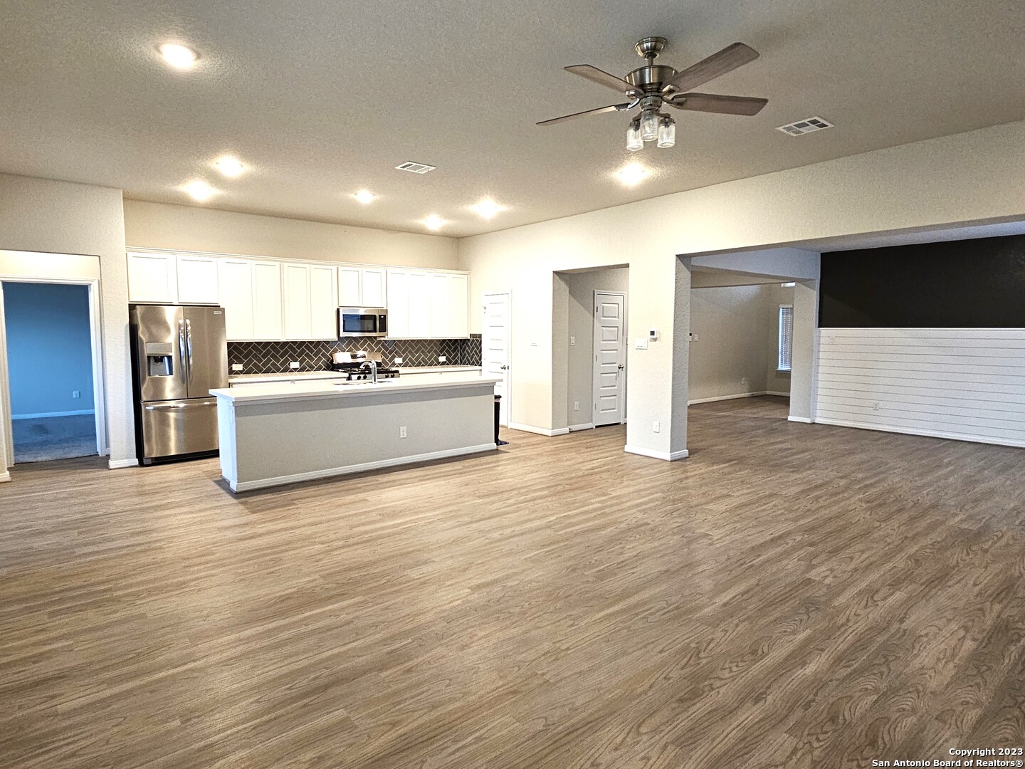 12549 Rothau Drive Schertz, TX 78154 - Photo 9 of 38