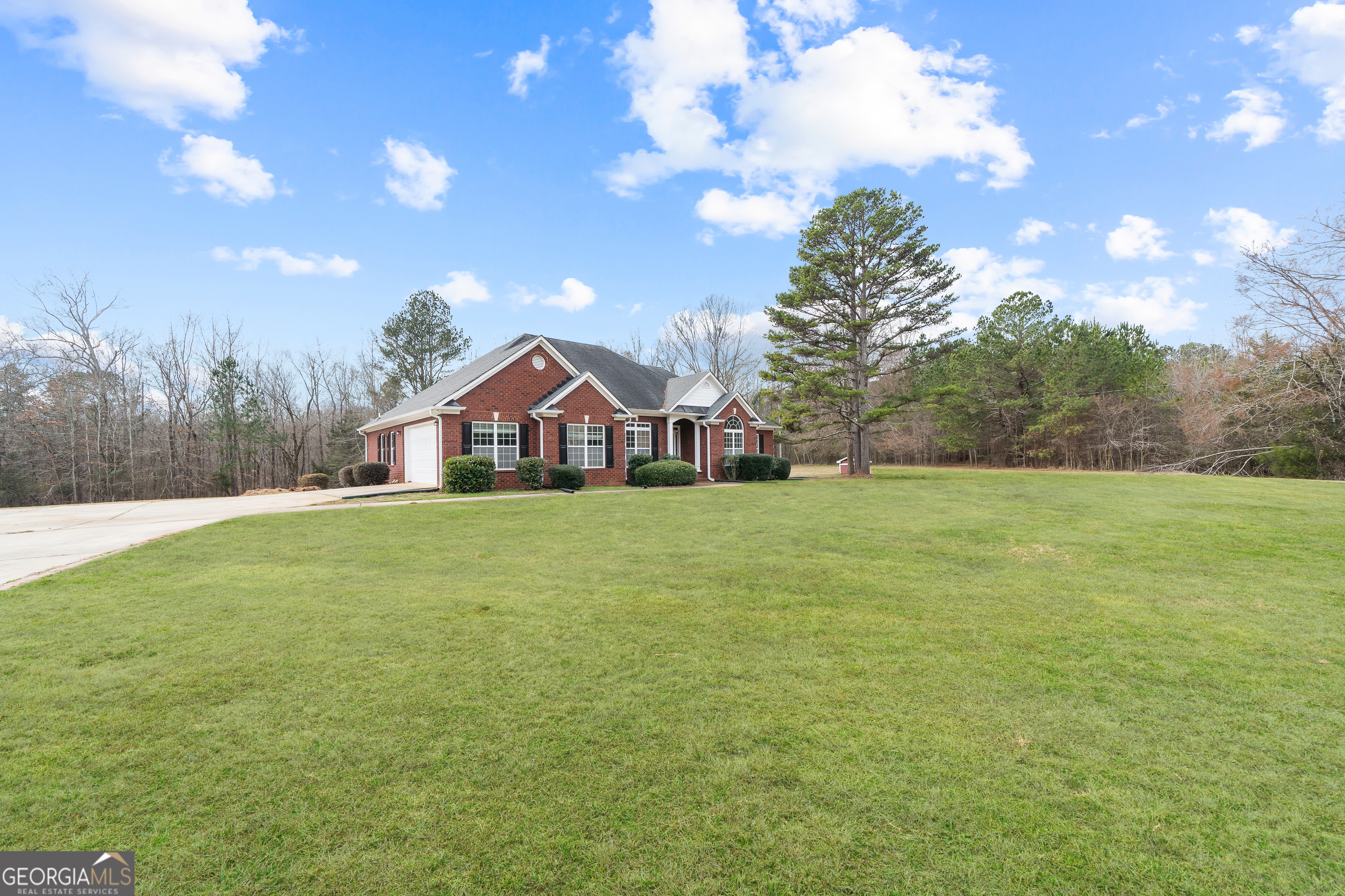 1041 Holstein Road Buckhead, GA 30625 - Photo 2 of 49 a view of a green field
