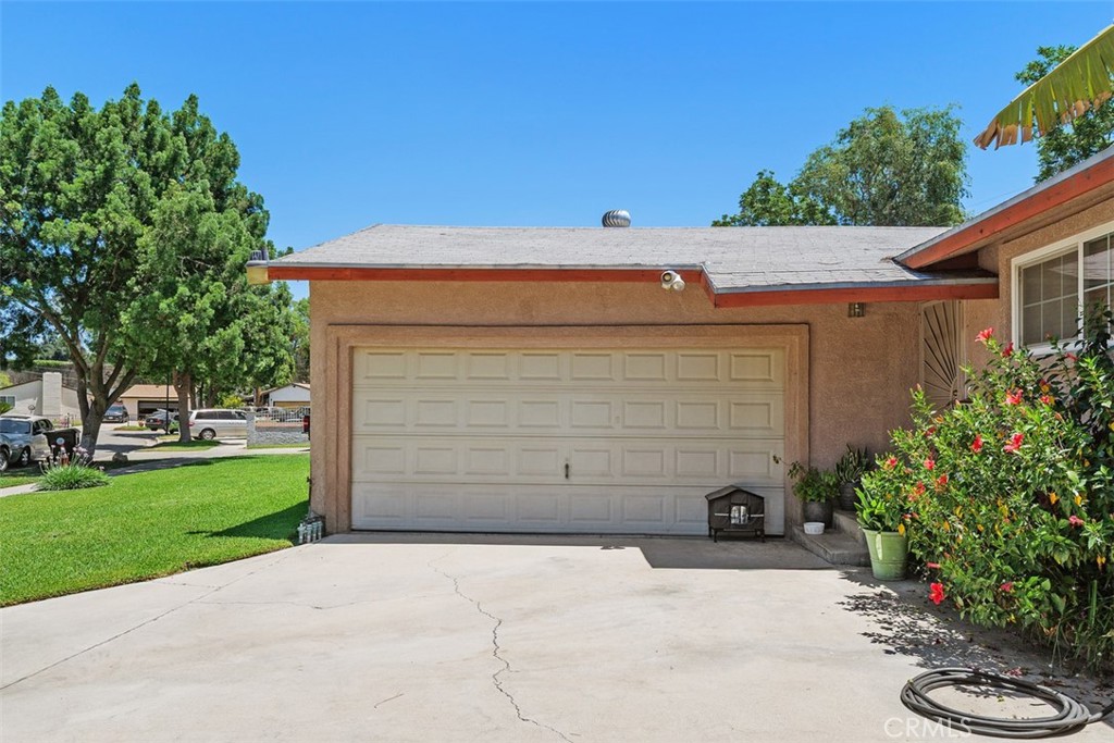 3818 Ogden Way Riverside, CA 92501 - Photo 4 of 28