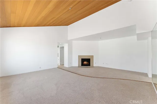 $3,500 | 1230 East Ocean Boulevard, Long Beach, CA 90802