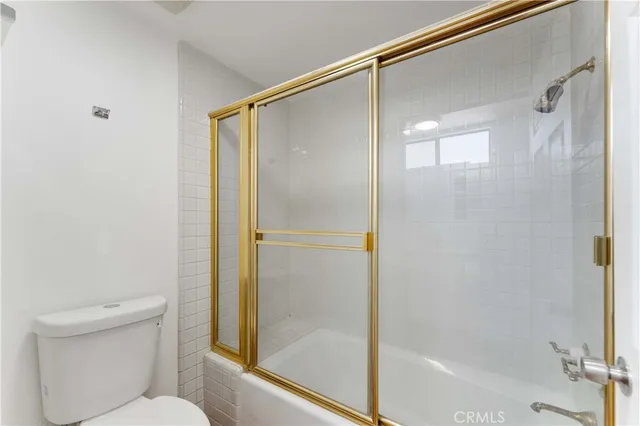 $3,500 | 1230 East Ocean Boulevard, Long Beach, CA 90802