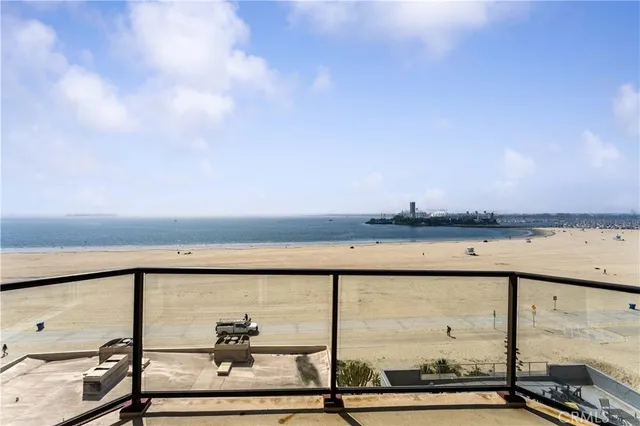 $3,500 | 1230 East Ocean Boulevard, Long Beach, CA 90802