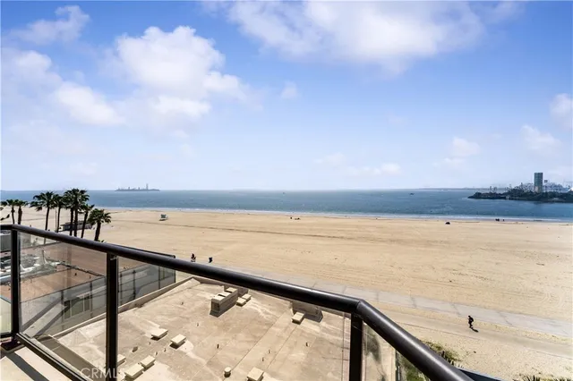 $3,500 | 1230 East Ocean Boulevard, Long Beach, CA 90802
