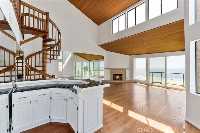 $3,500 | 1230 East Ocean Boulevard, Long Beach, CA 90802