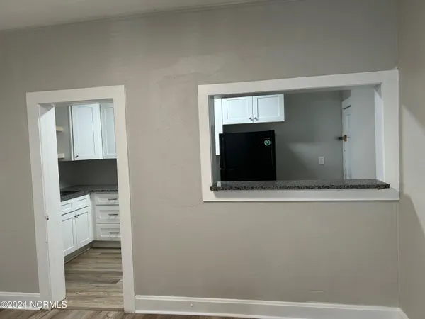 $1,800 | 240 East New Hampshire Avenue, Southern Pines, NC 28387