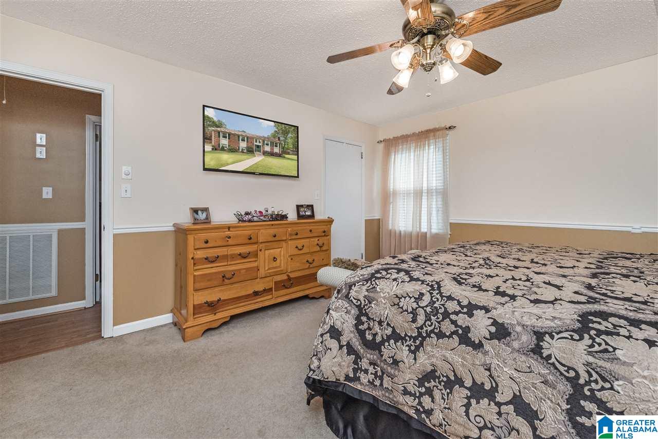 130 Mission Circle South Alabaster, AL 35007 - Photo 14 of 32