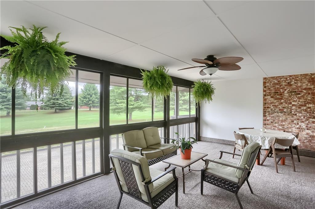 318 Windsor Ridge, Unit 15 New Castle, PA 16105 - Photo 4 of 22 Gallery Image 4